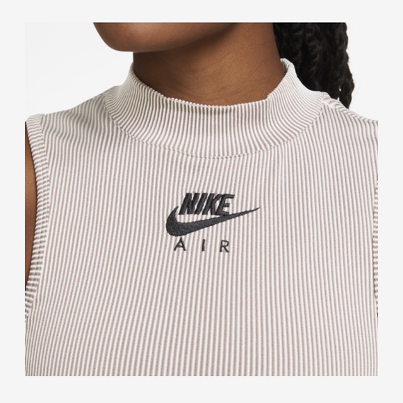 Nike Top - Picture 5 of 6